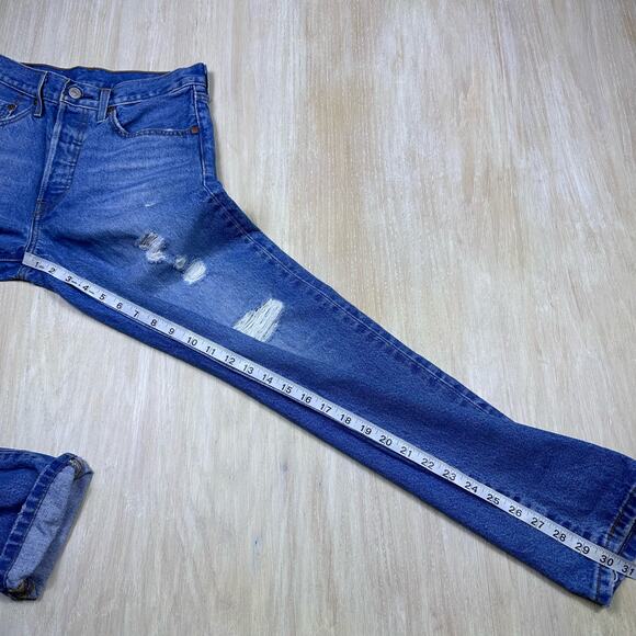 Levi's 501 Distressed Ripped Button Fly High Rise Denim Jeans Women's 26x30 - Picture 13 of 16